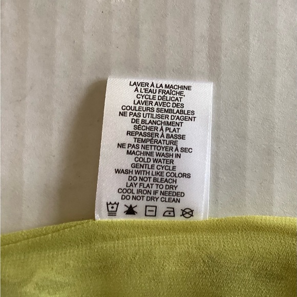 Rachael Zoe Green/Metallic Gold Paisley Flutter Cap Sleeve Pull on Lined Top SM - Picture 8 of 10